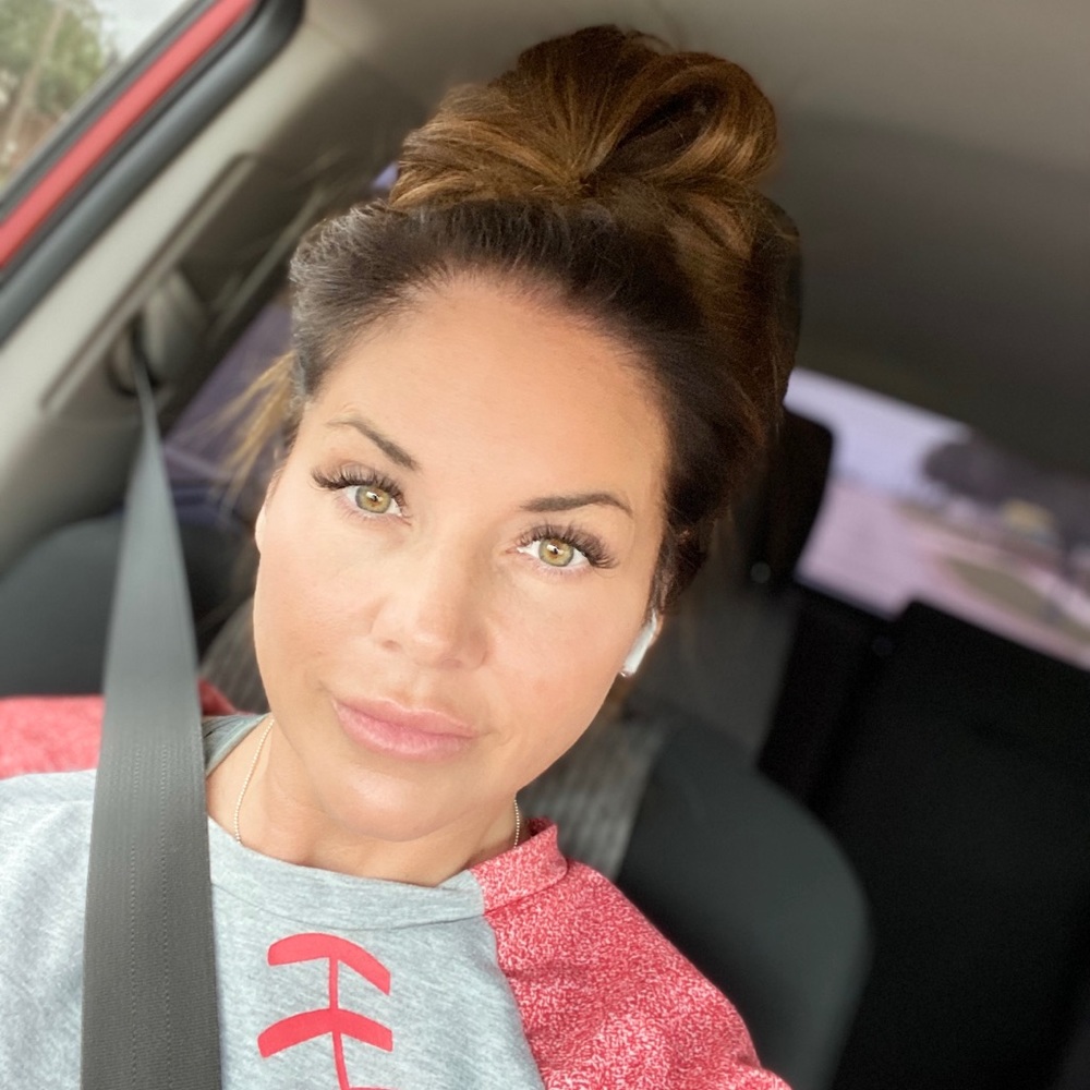 Meet your Posher, Claudia